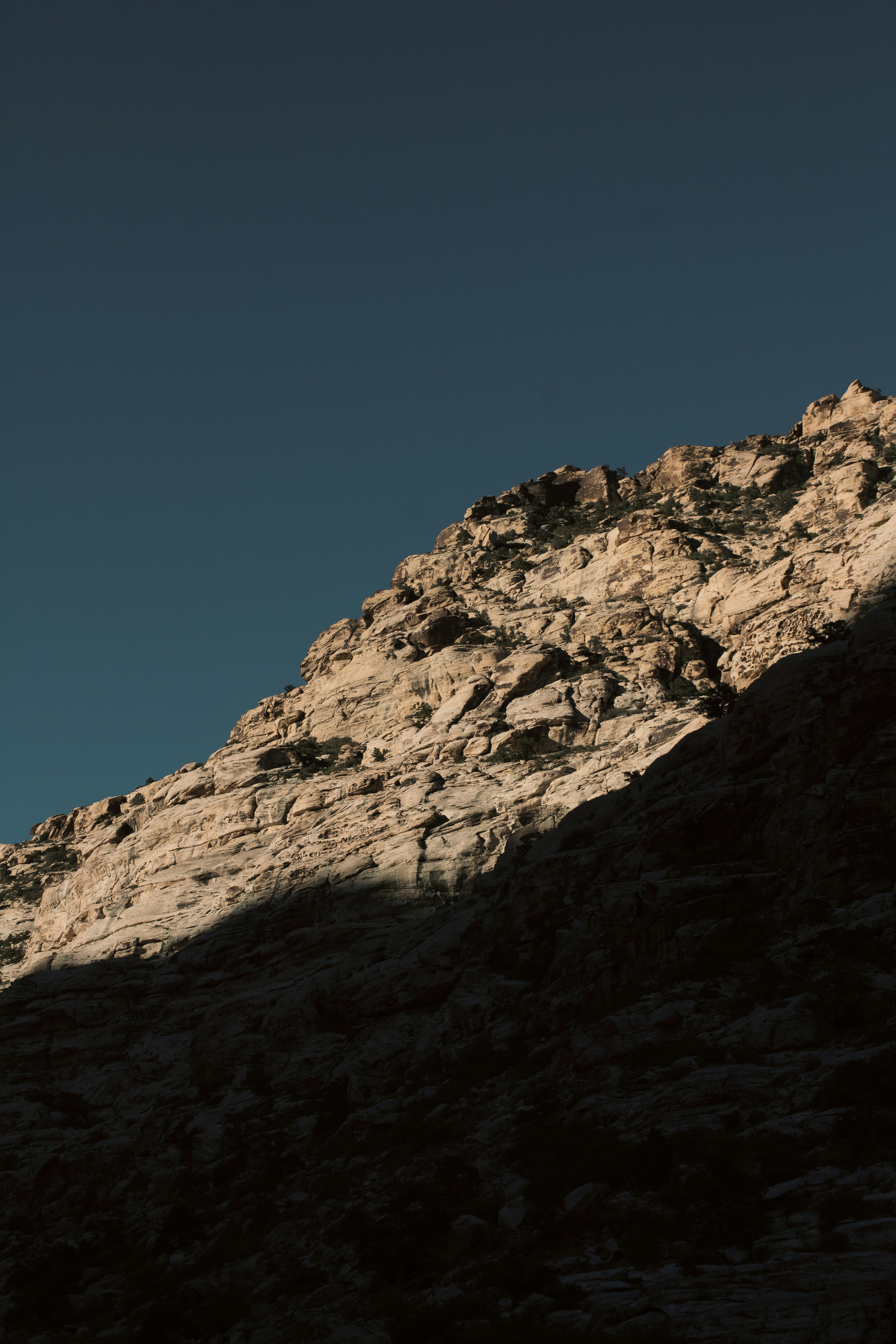 grey rock mountain at daytime