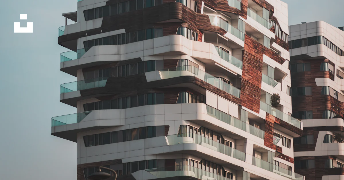 Milan High Rise Building White and brown high-rise building photo – Free Milan Image on Unsplash