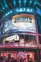 Shoopen store facade