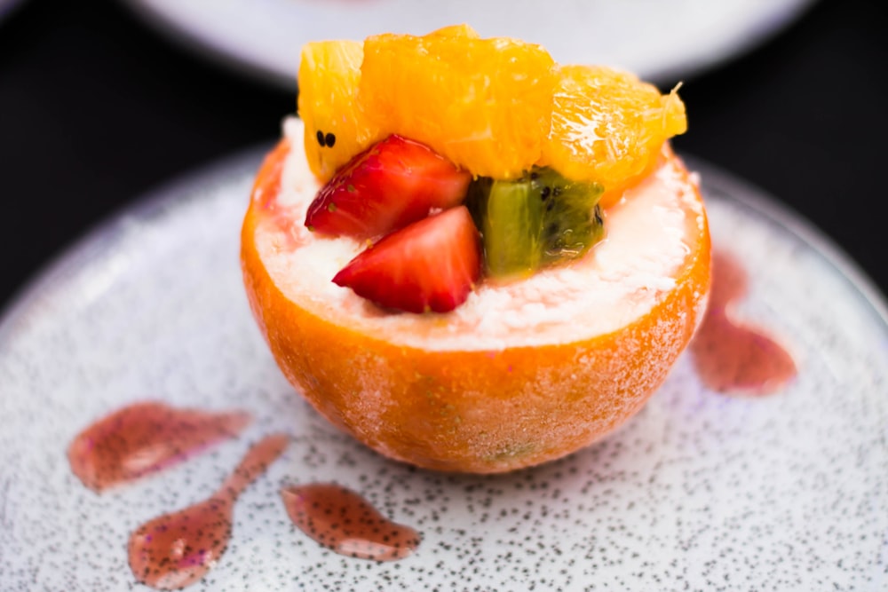 orange fruit in close-up photography