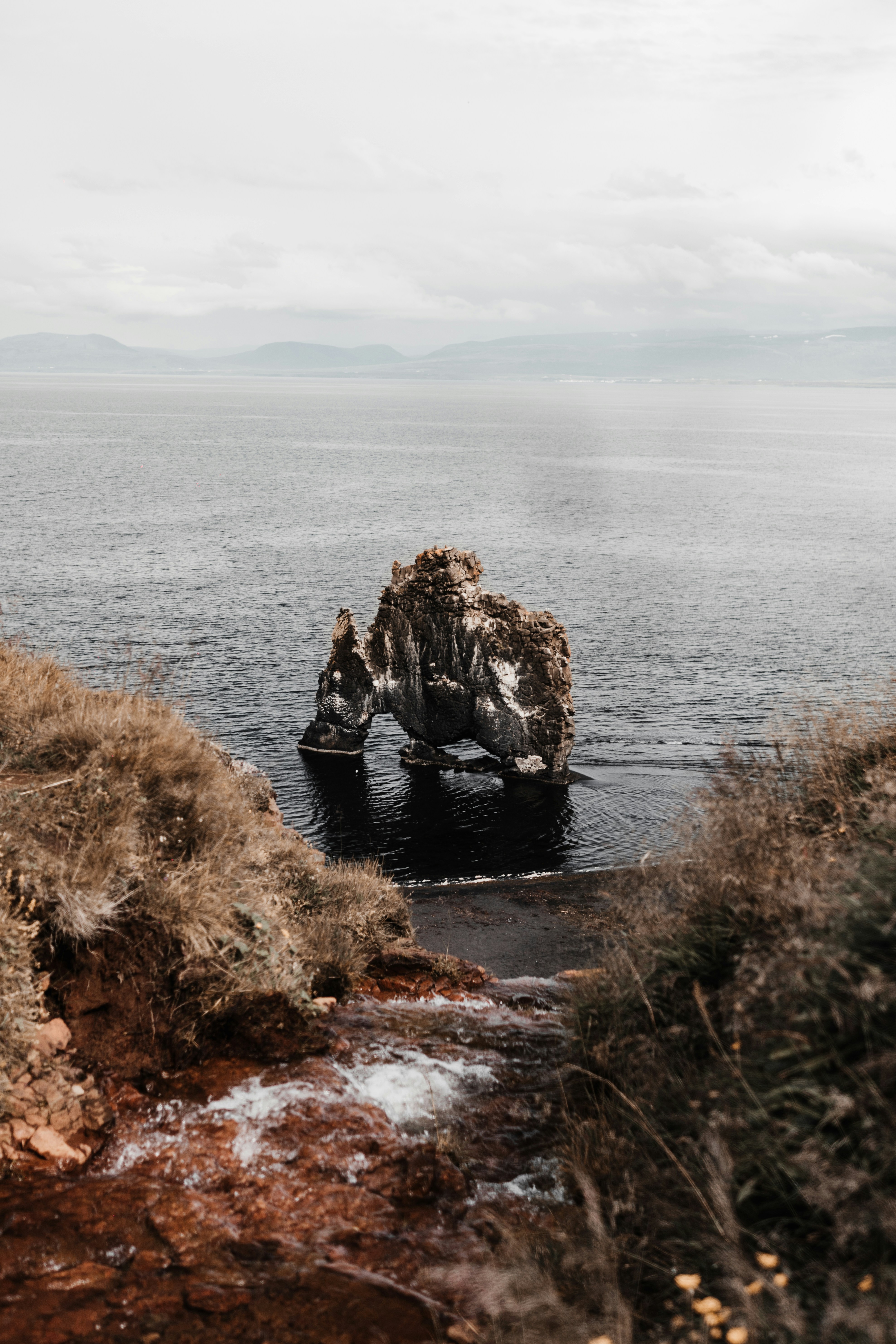 Photo by andriklangfield