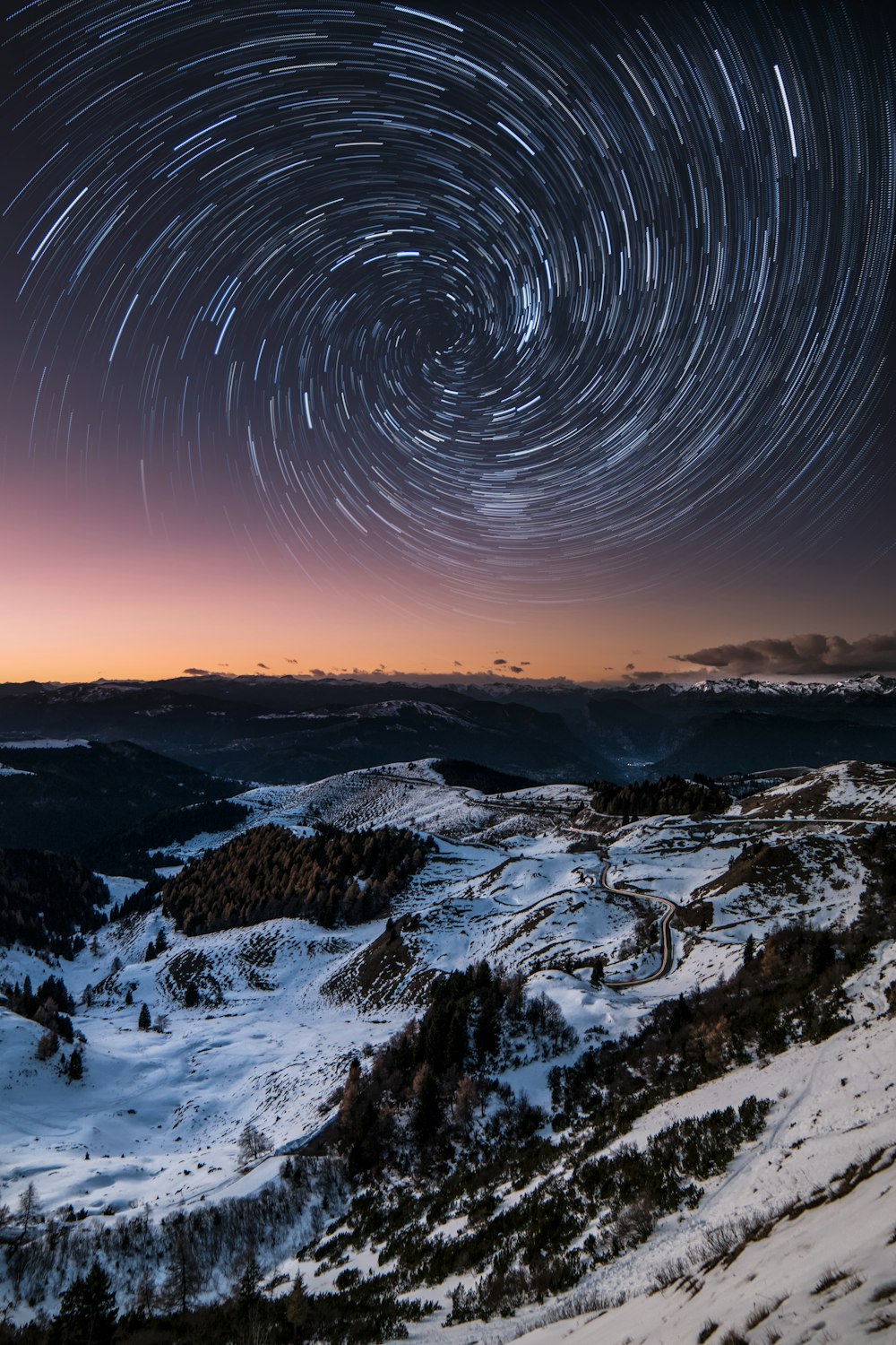 montagna innevata