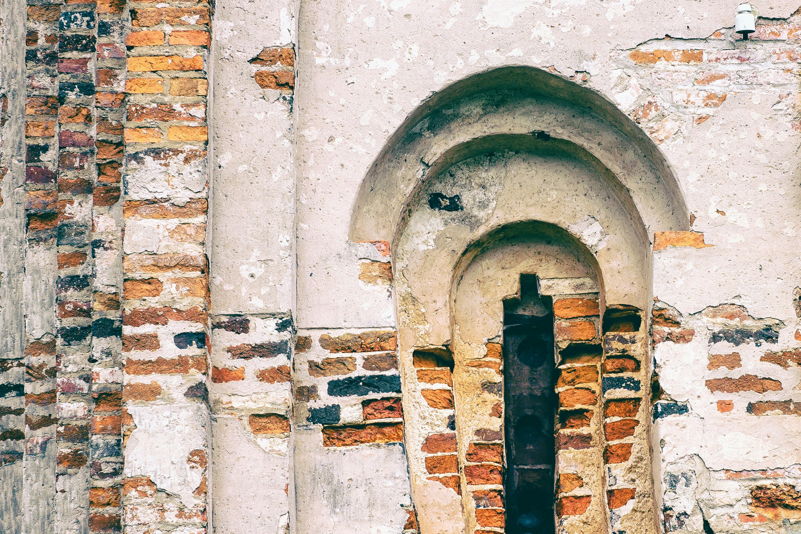 concrete building during daytime