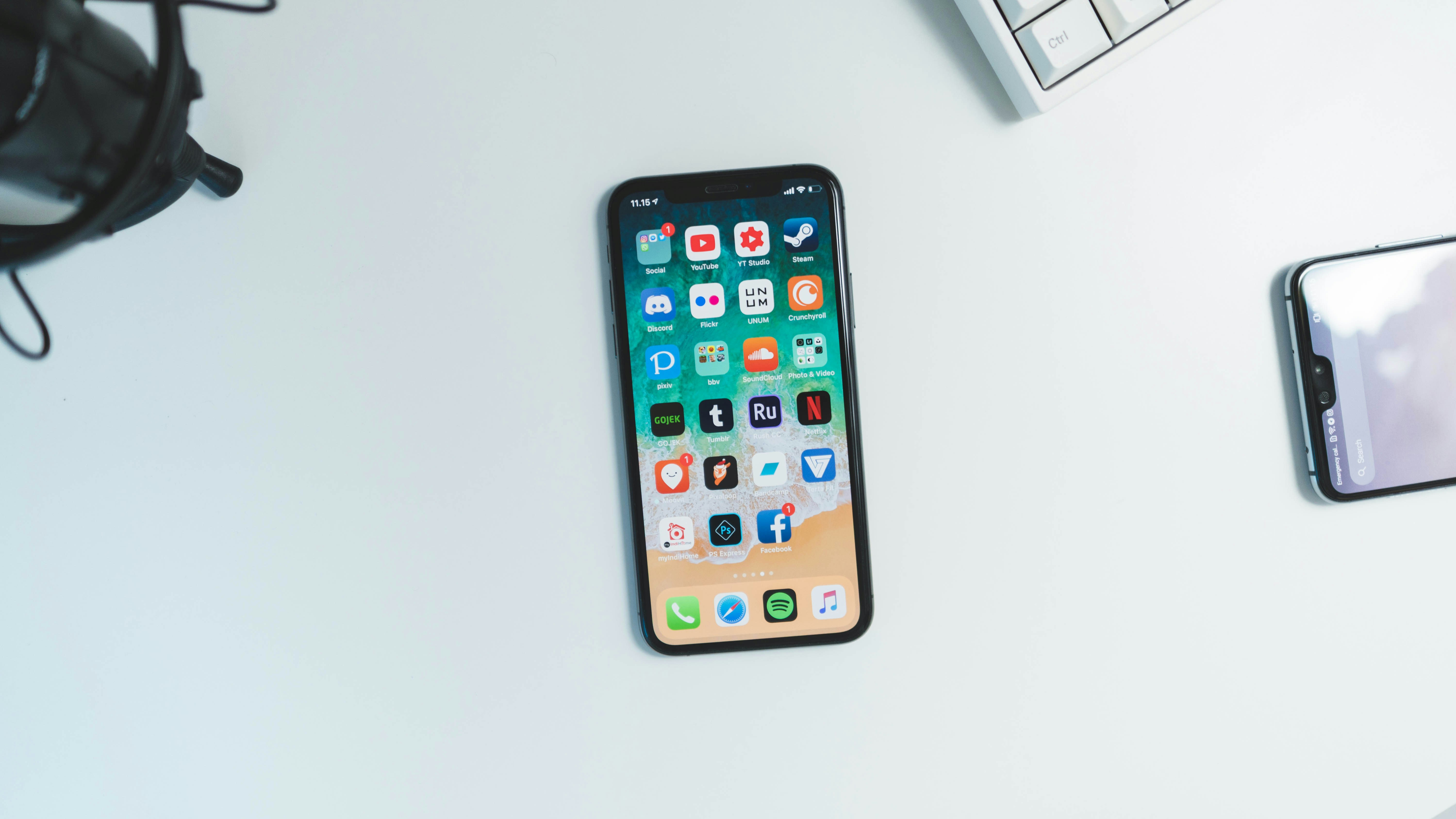 space gray iPhone X