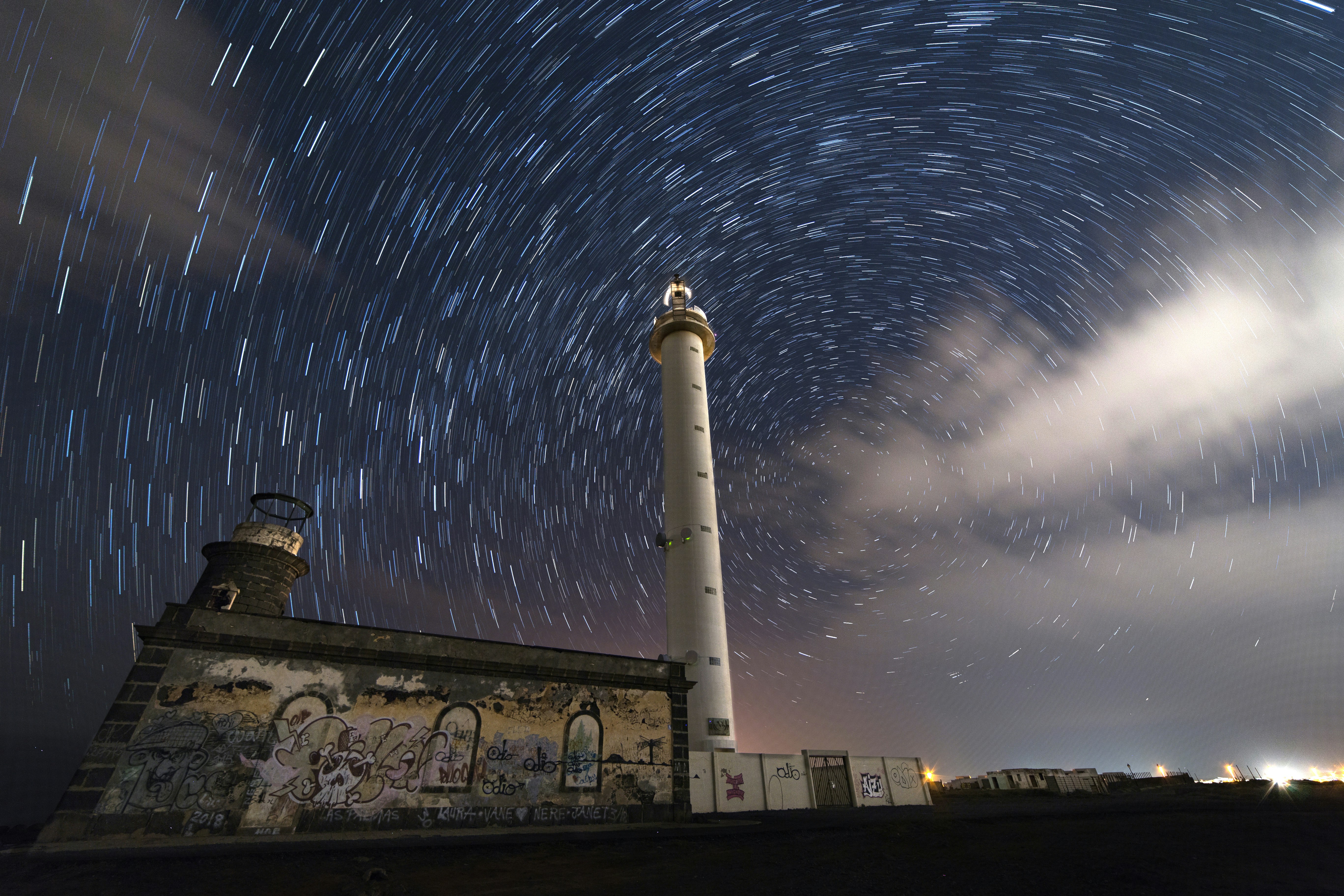 white lighthouse, Lighthouse under the stars