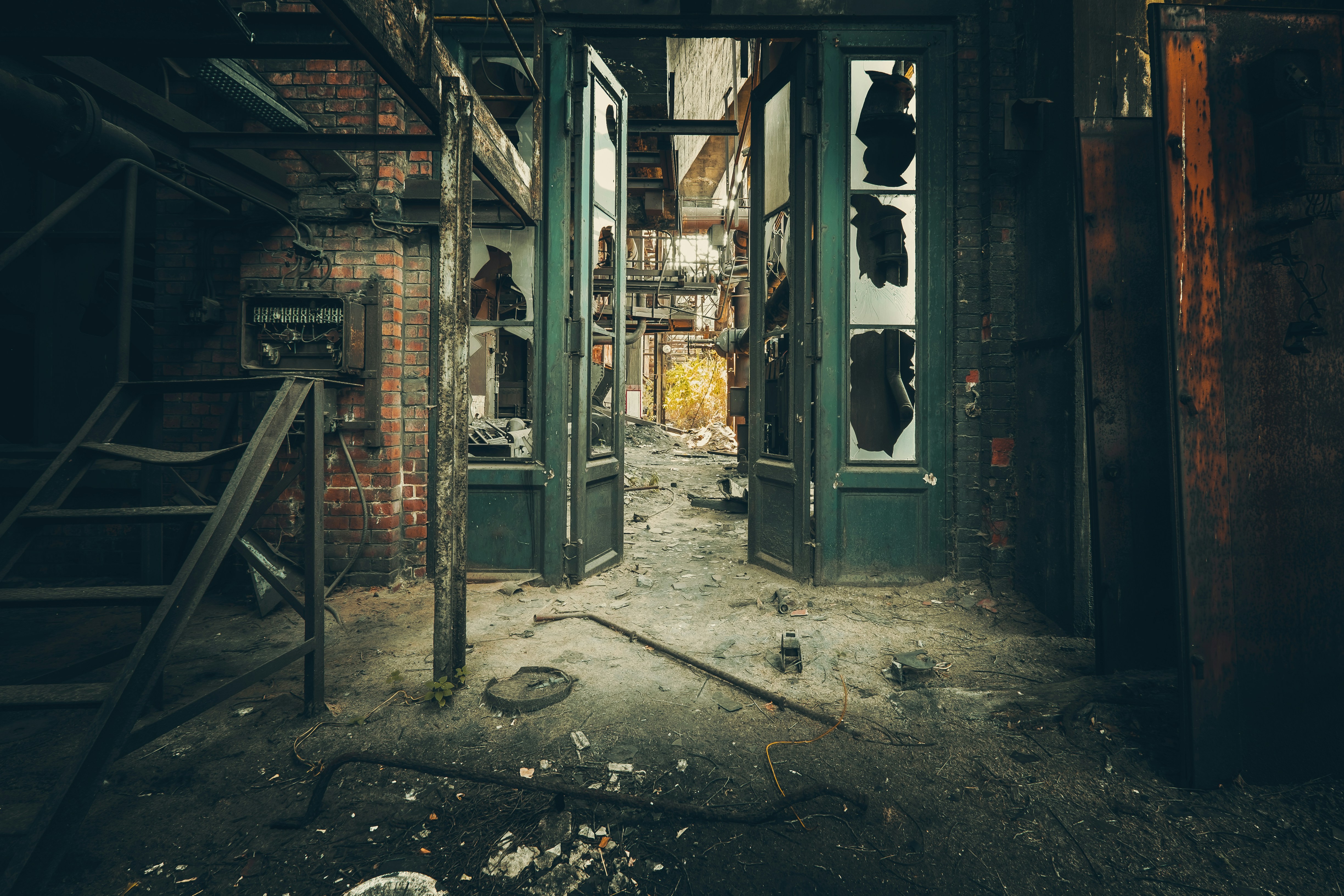 Tajomstvo Miznúceho Mesta: Oakburn a Úzkosť Roku 1997