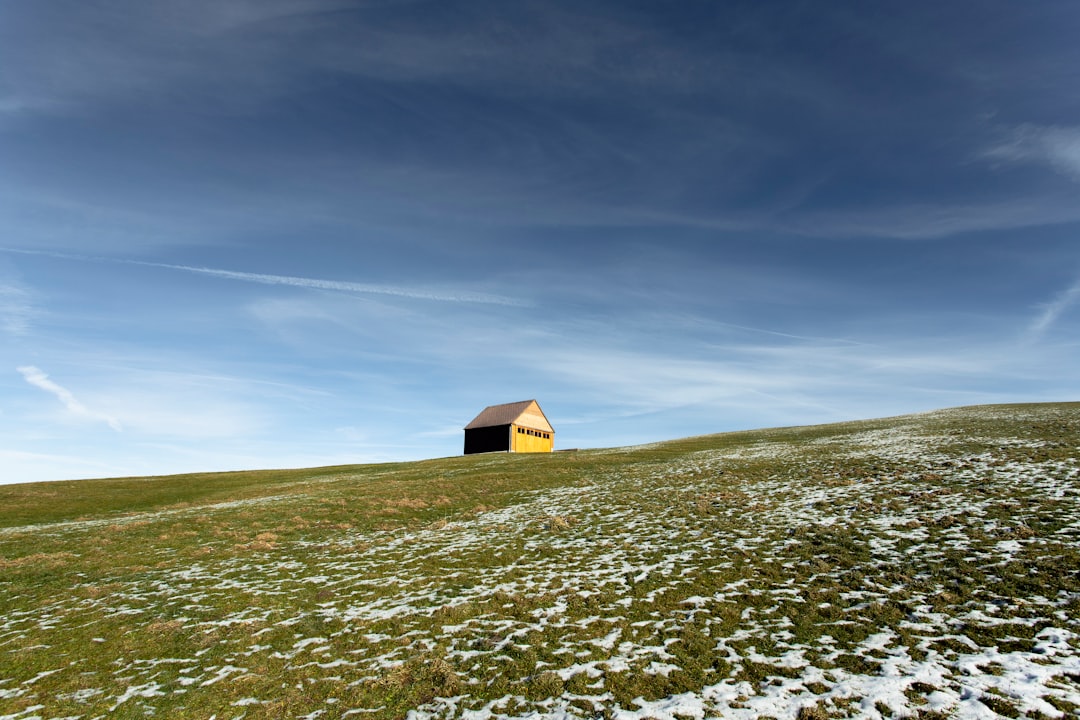 travelers stories about Tundra in Hüttenstrasse 8, Switzerland