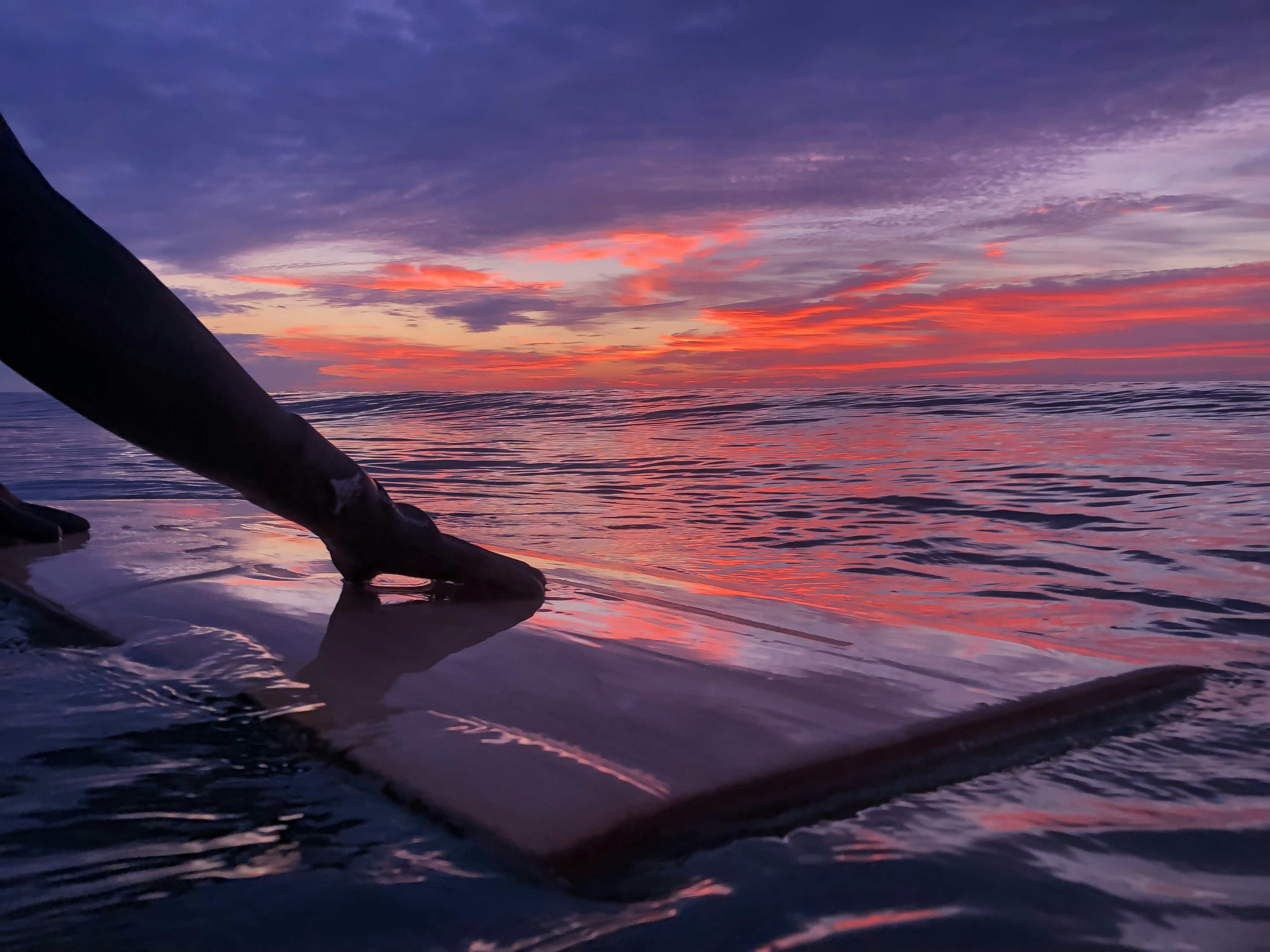 5 Mindful Journaling Prompts to Calm Your Mind at Sunrise
