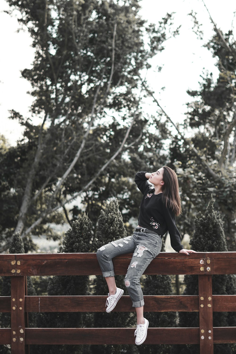 black and white baseball jersey