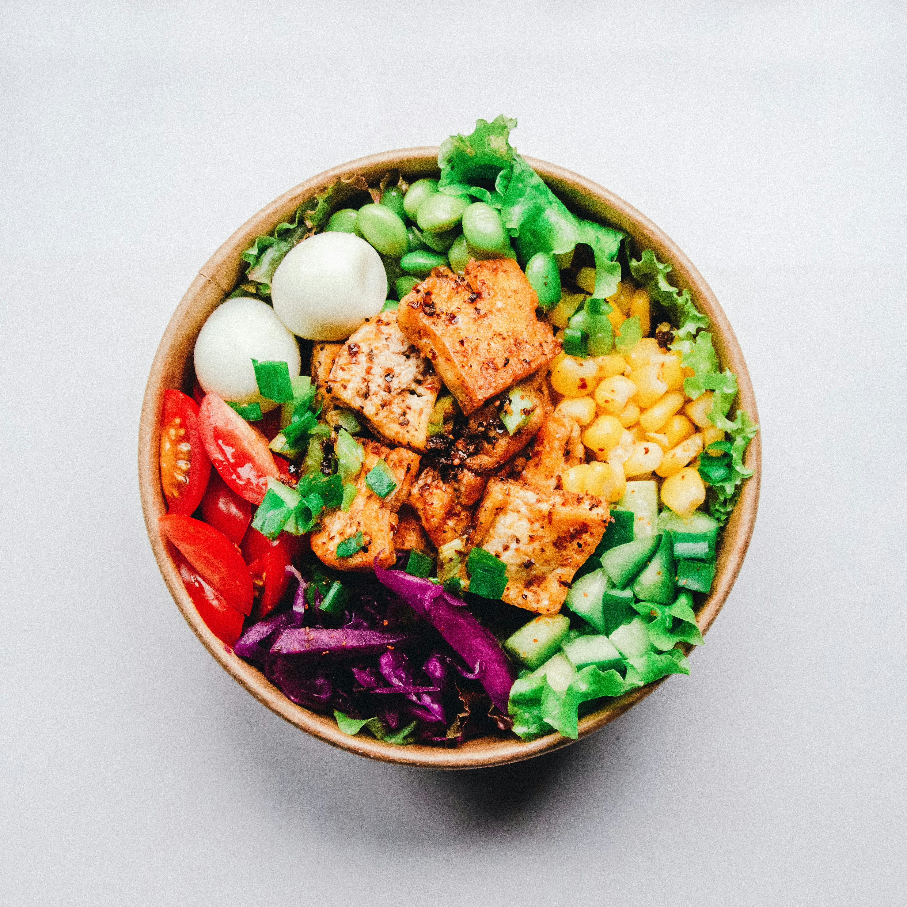 A vibrant salad in a bowl