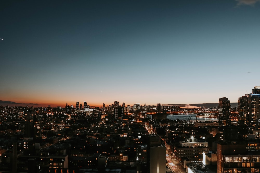 city photo during dawn