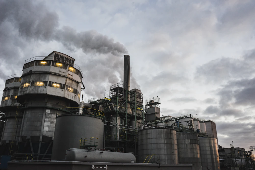 Industrial plant: factory buildings clearly visible in daylight