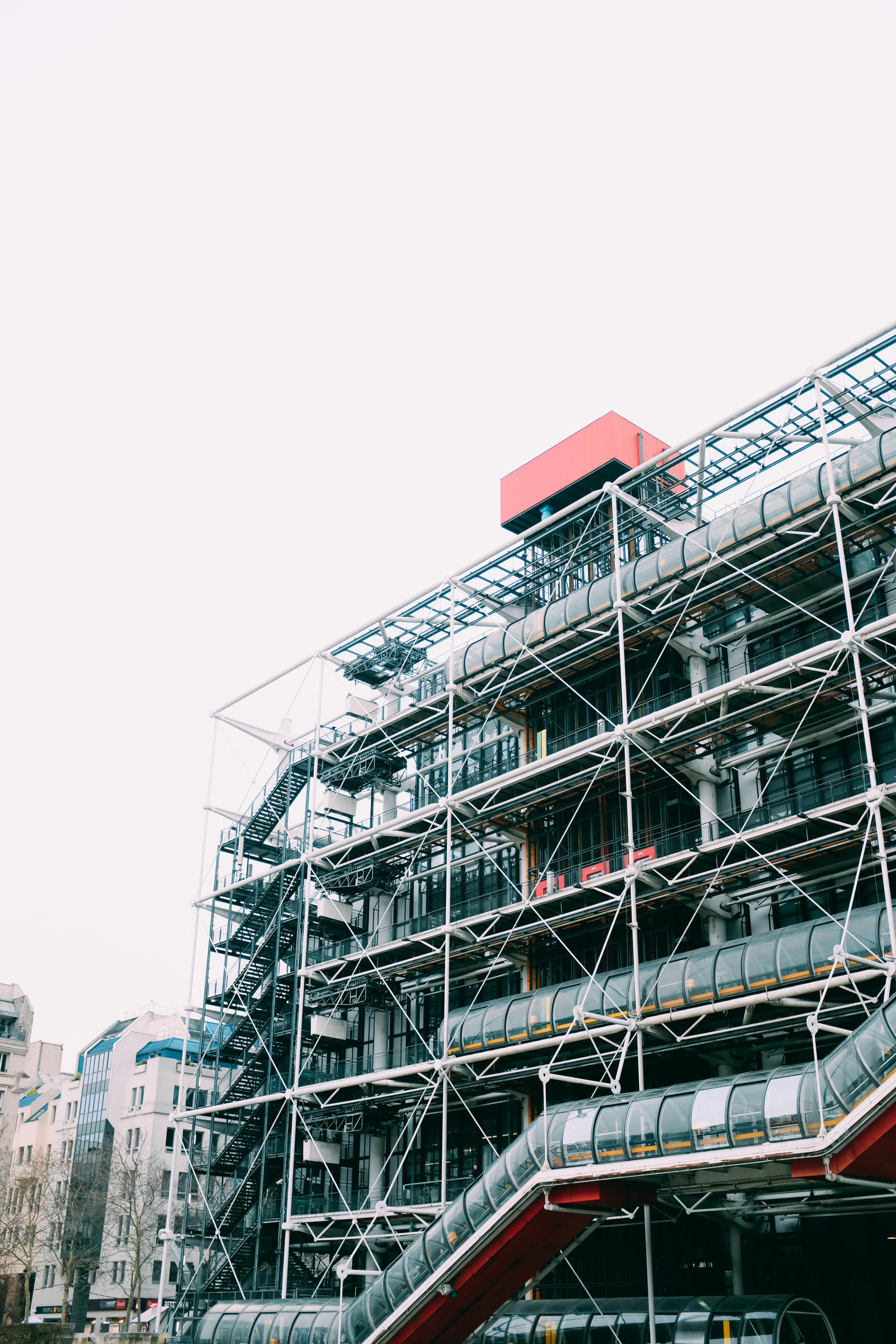 Photo by adrienolichon