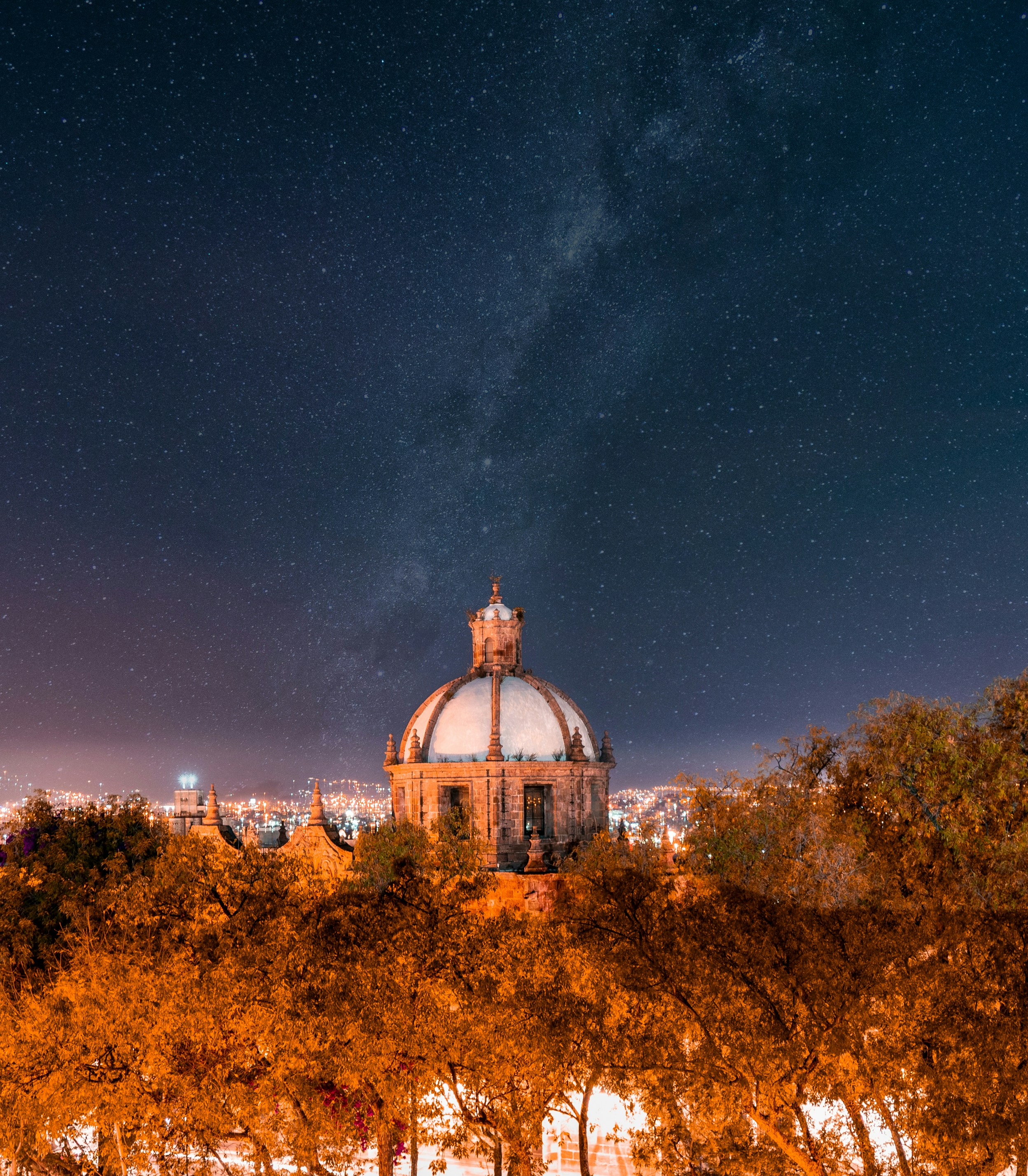cupola bianca cstle