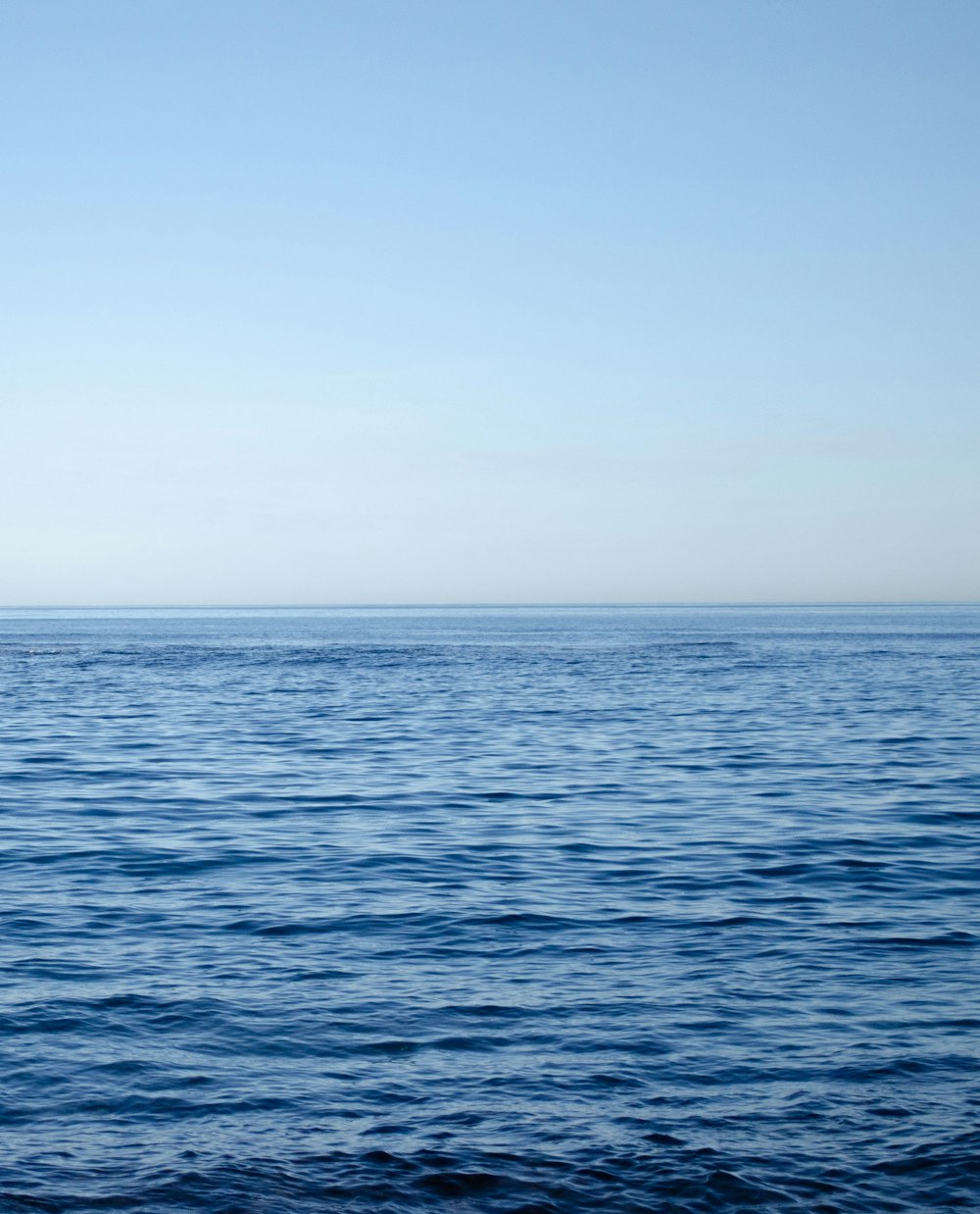 calm sea during daytime