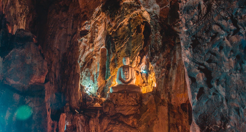 Buddha statue