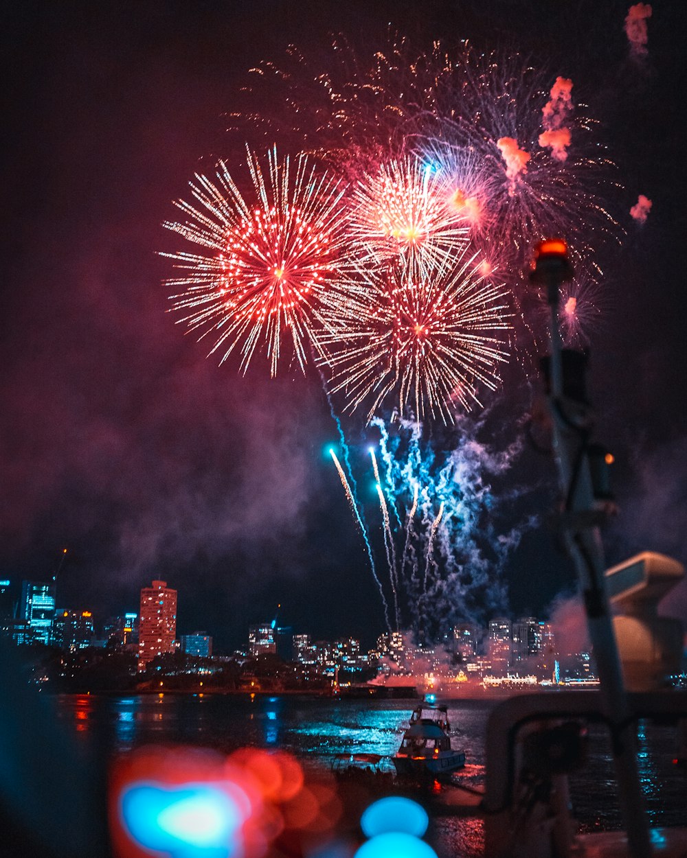 Photographie sélective des feux d’artifice de nuit