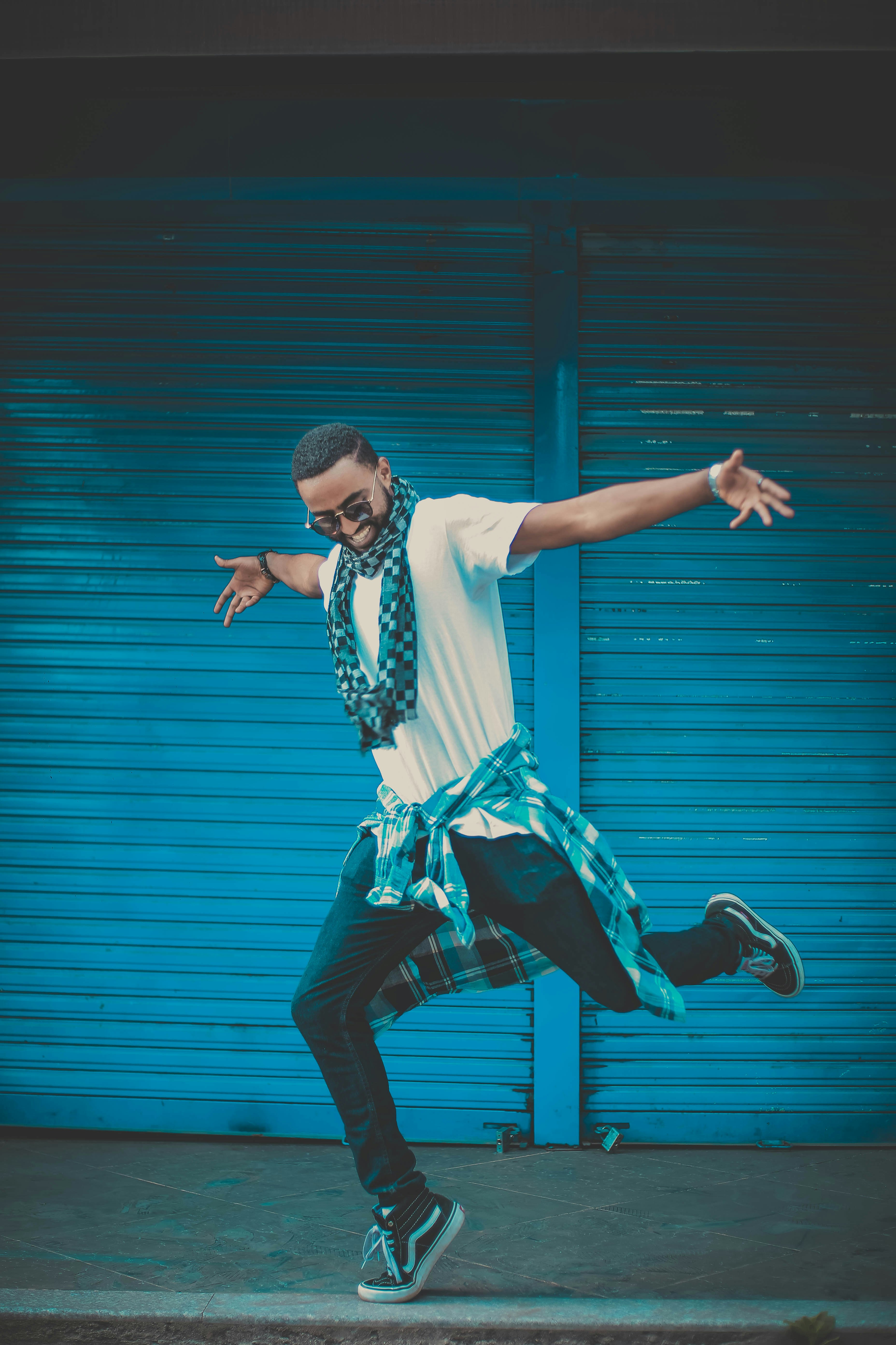 download dance video