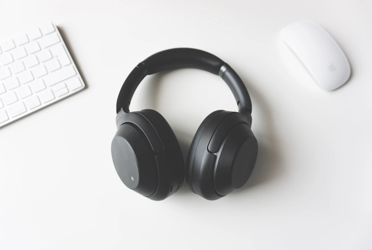 Pulse Arc ANC Headphones preview 2