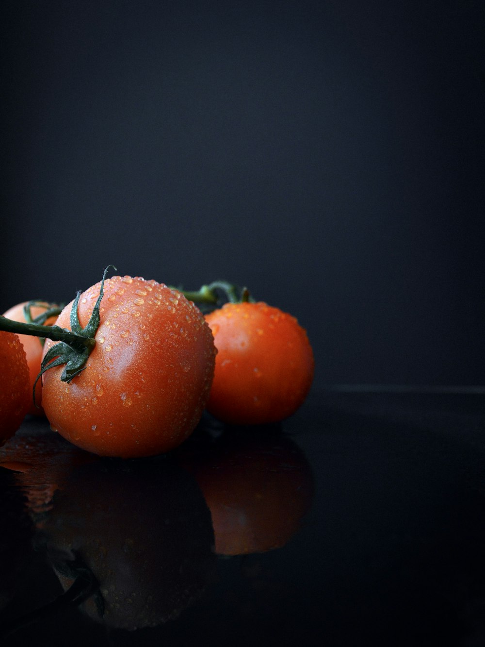 Fotografía de primer plano de tomates