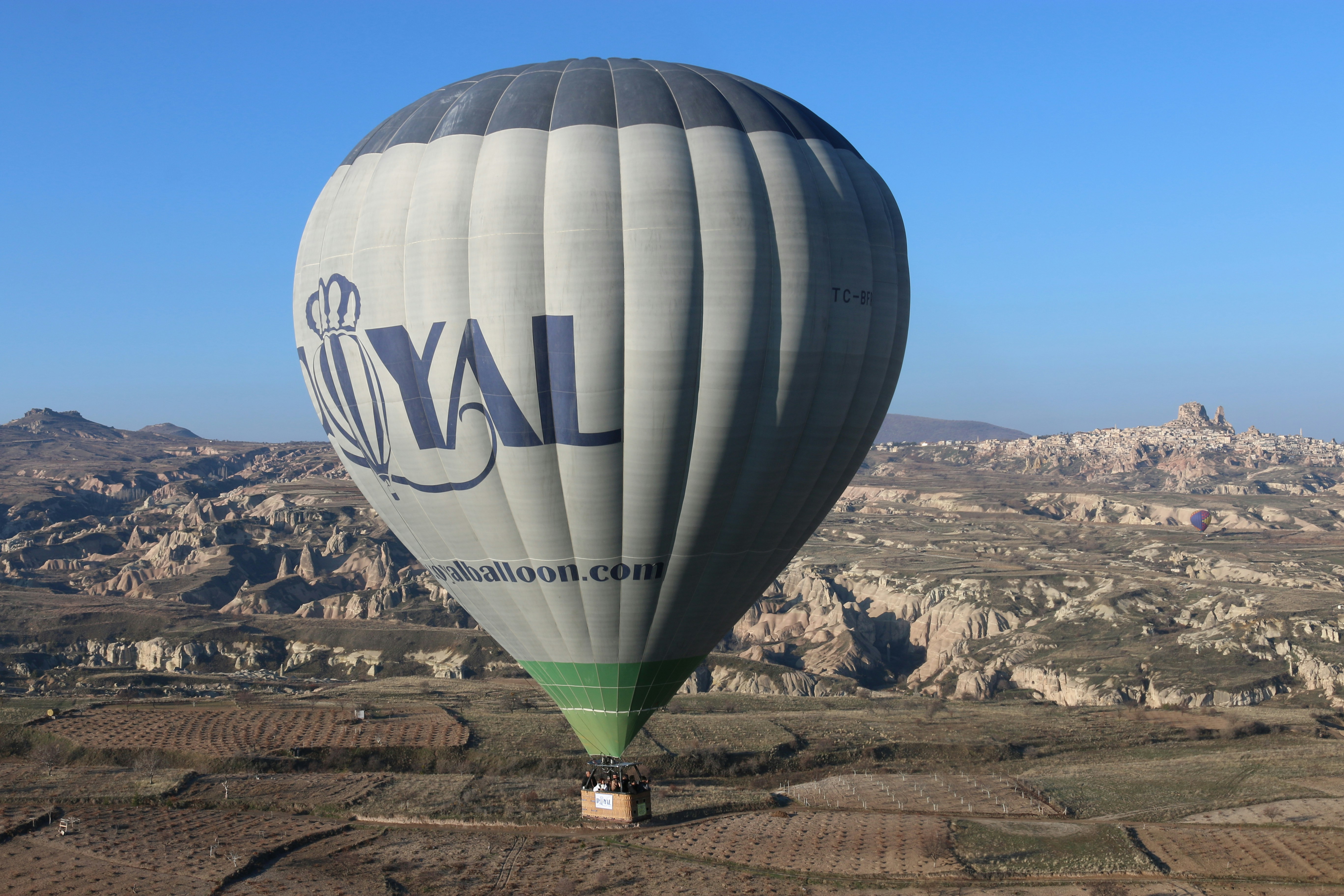 Viasat Faces New Rival as Amazon Enters In-Flight Wi-Fi Market