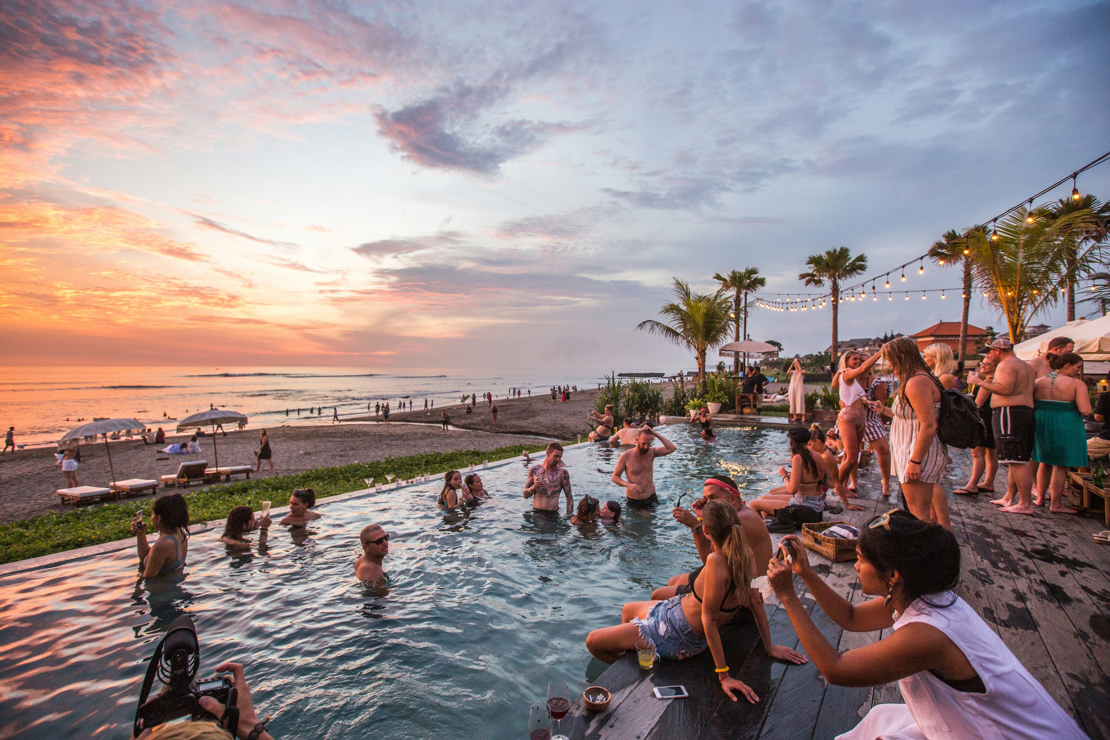 Mykonos bachelor party resorts