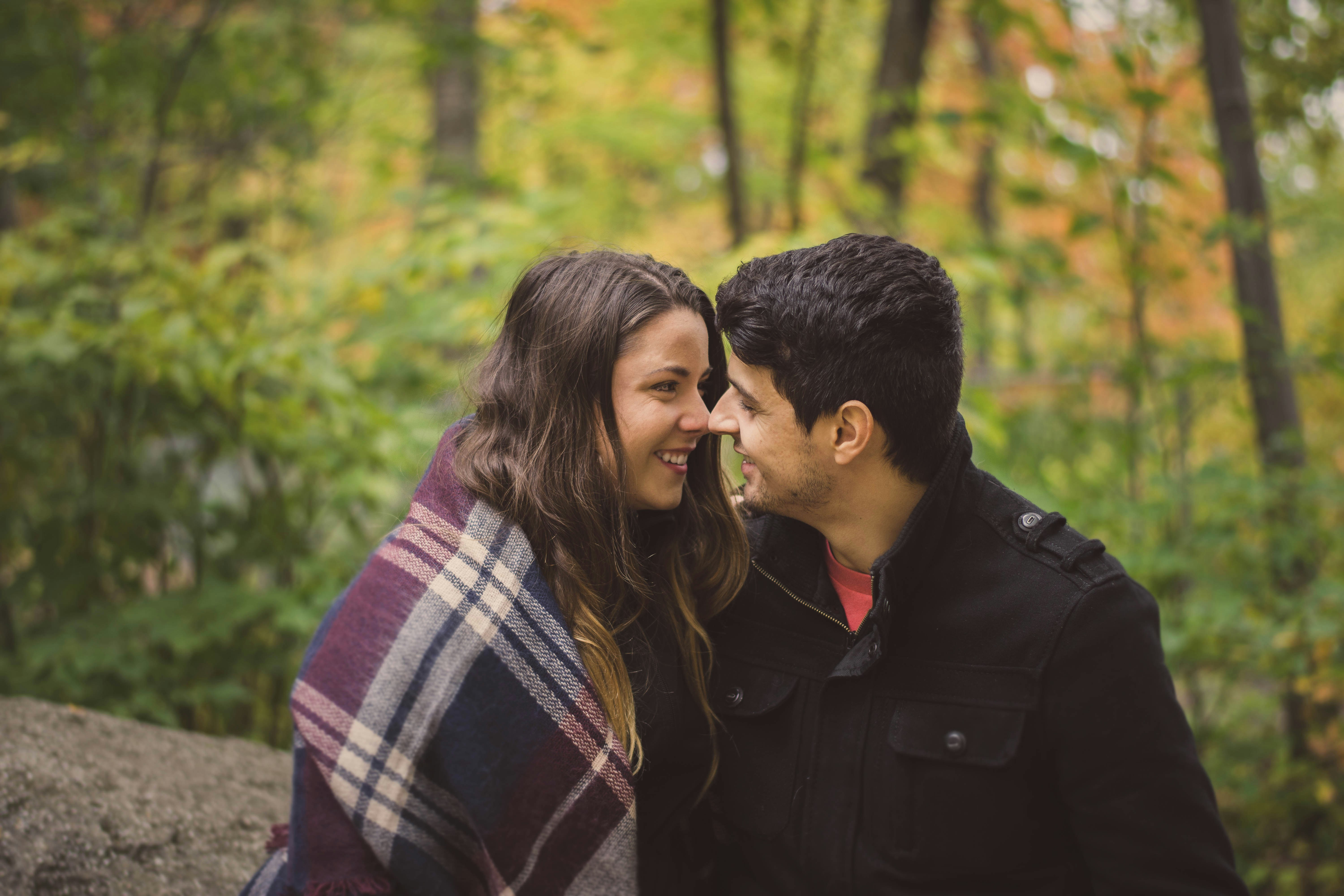 What Are Some Ways to Show Appreciation and Gratitude for the Girl I am Interested in Without Overwhelming Her?