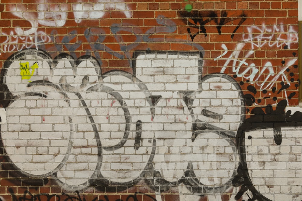 white graffiti