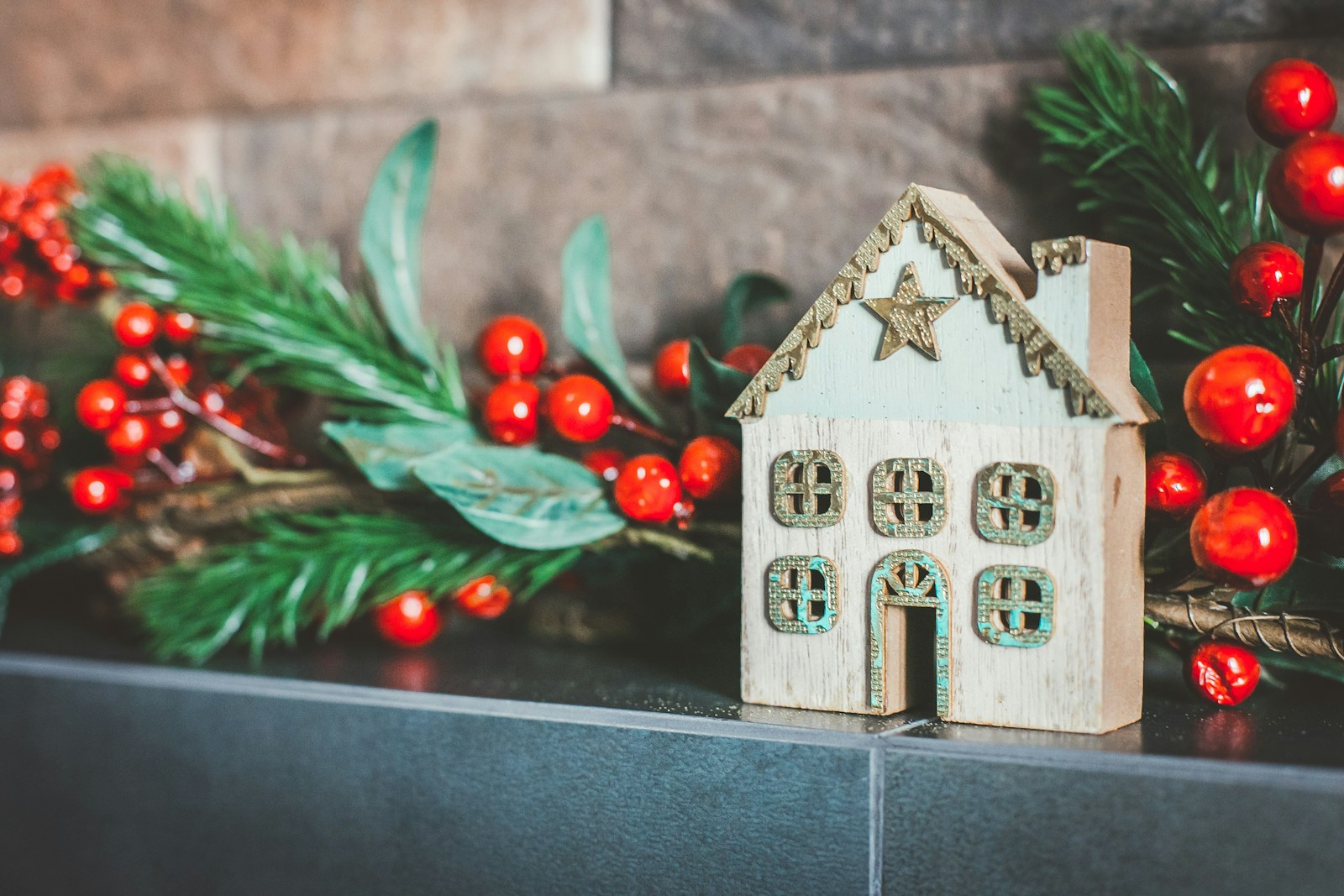 Is selling your home a good idea during the Holiday season - Tips from your local South Surrey Realtors