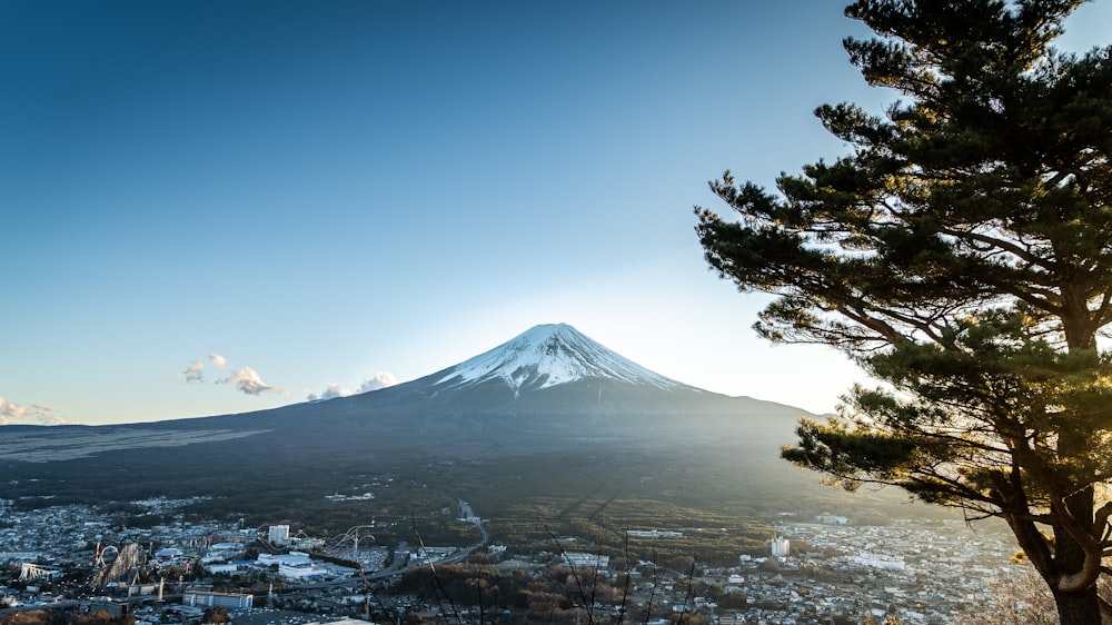 日本の富士山の昼間の風景写真