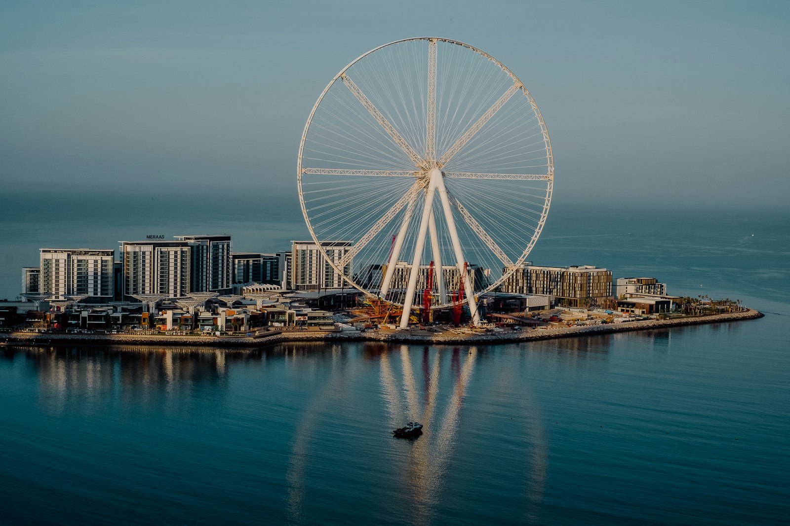 Fujifilm X-Pro2 + Fujifilm XF 35mm F1.4 R sample photo. Gray ferris wheel on photography