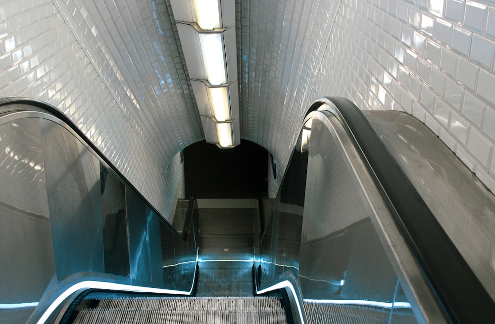 escalator