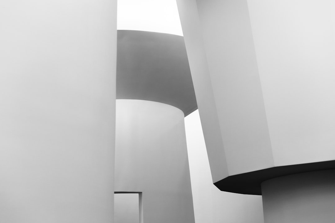 white and black table lamp,