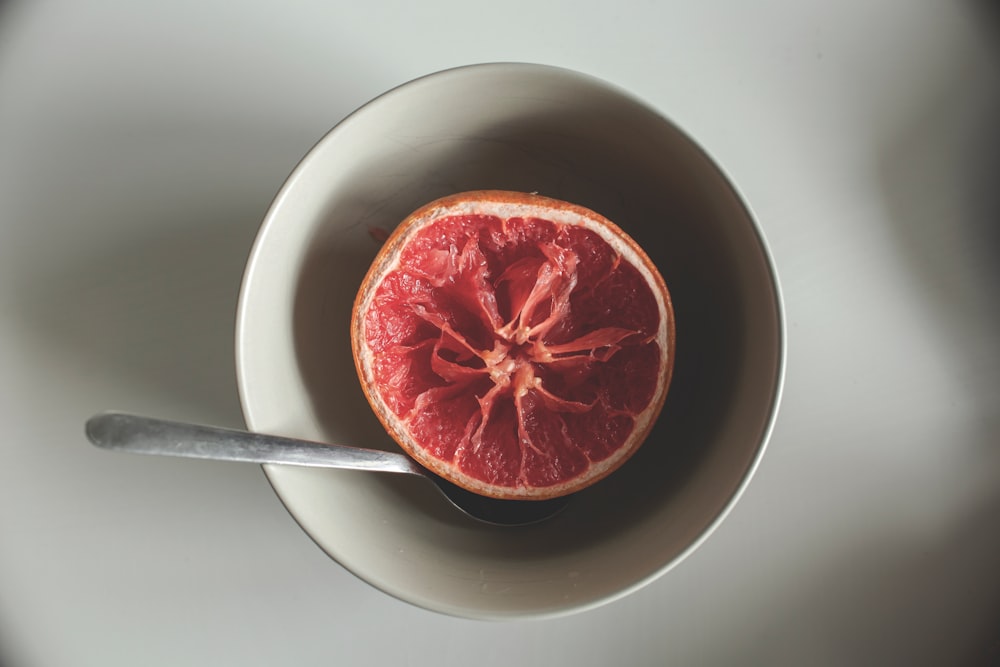 sliced grapefruit in bowl