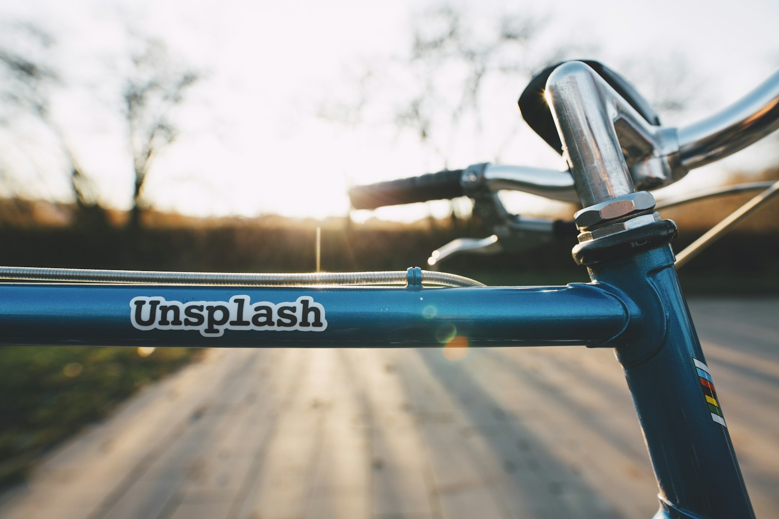 Sigma 20mm F1.4 DG HSM Art sample photo. Blue unsplash bicycle photography