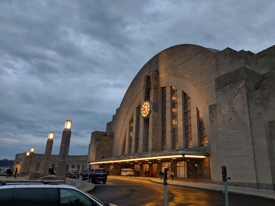 gray concrete cathedral in Cincinnati Museum Center United States