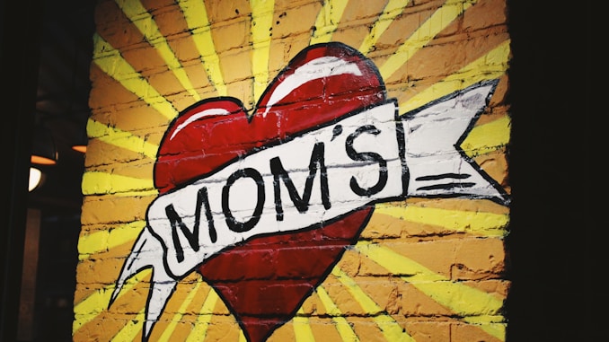 red and white heart mom's graffiti
