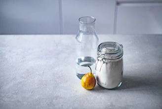 Vinegar vs Baking Soda for Cleaning: When Each One Works Best