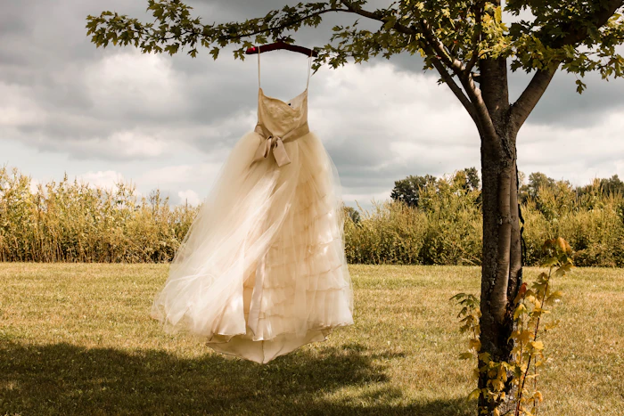 Robe de mariée sirène près du corps en crêpe