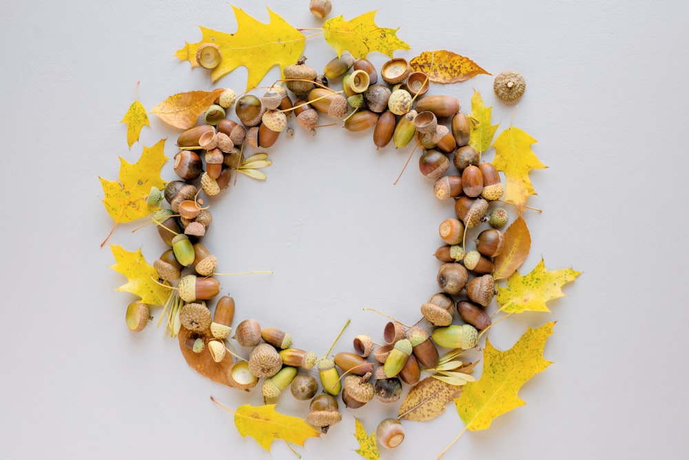 round nut wreath design