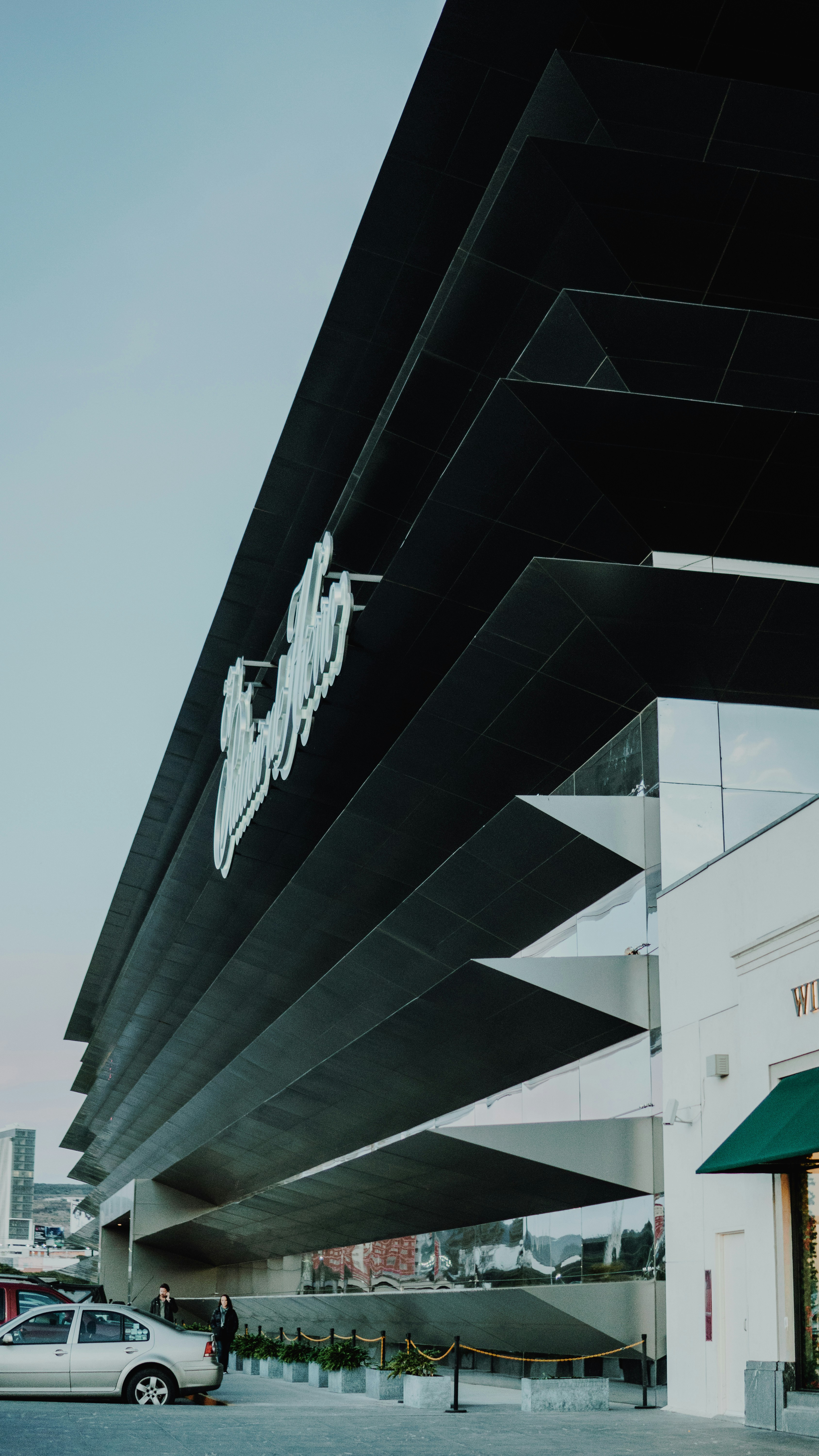 Photo by asaelamaury