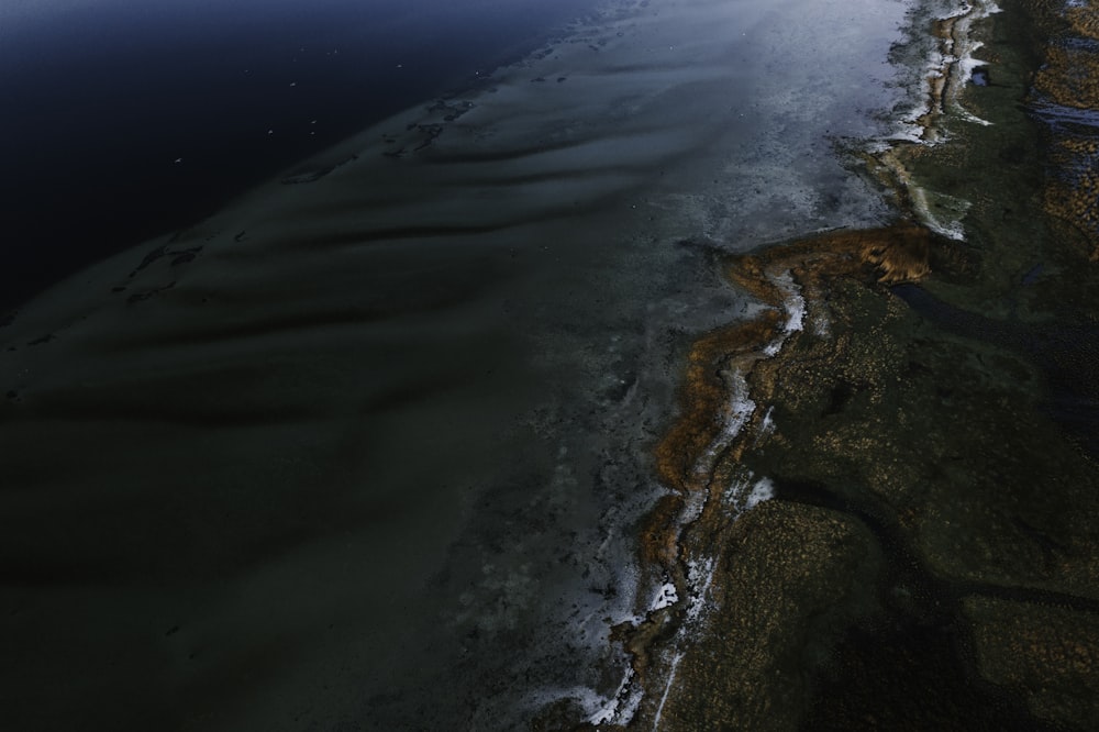 Photographie de vue aérienne de l’île