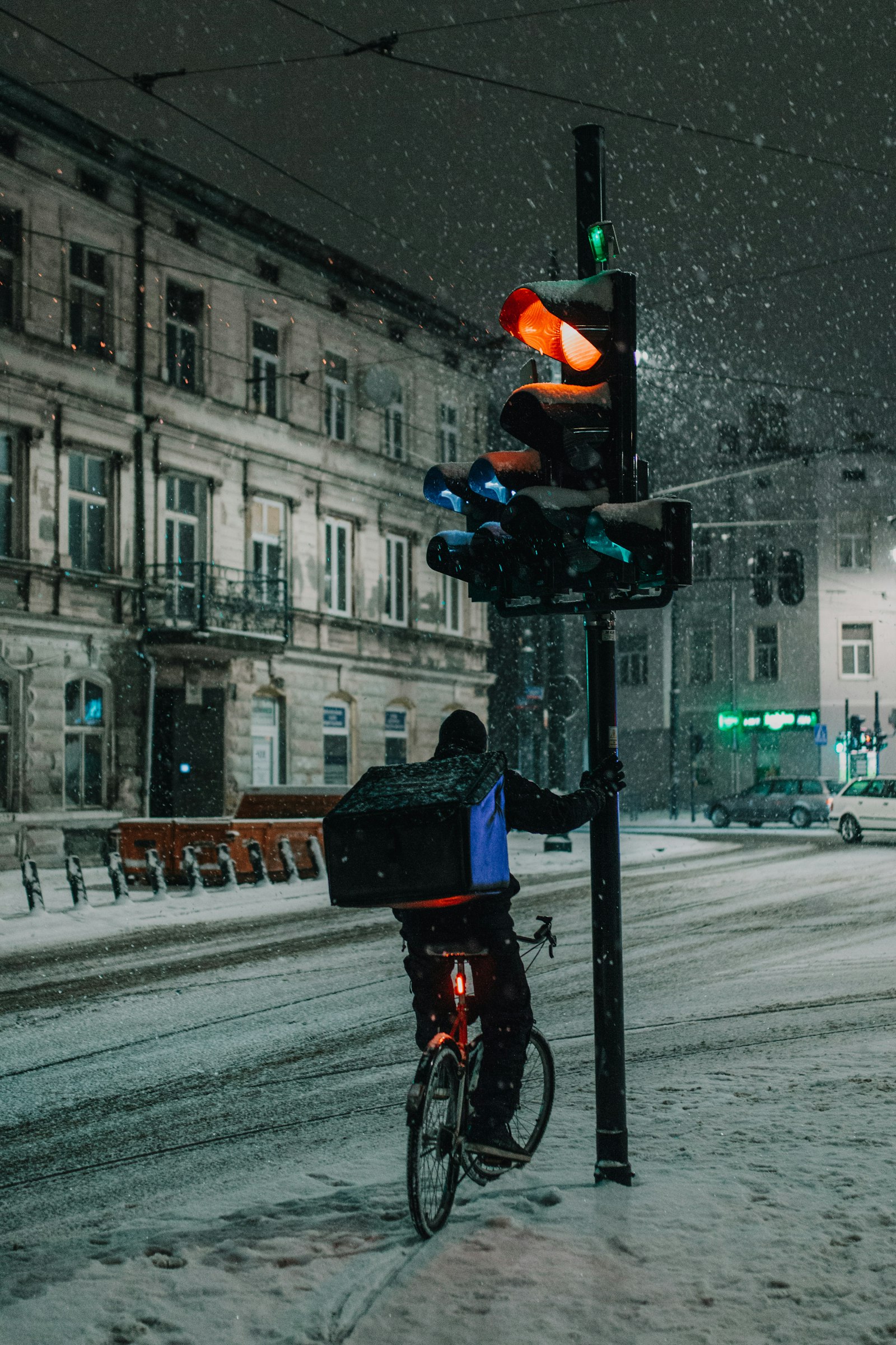 Canon EOS 70D + Sigma 35mm F1.4 DG HSM Art sample photo. Person riding on bicycle photography