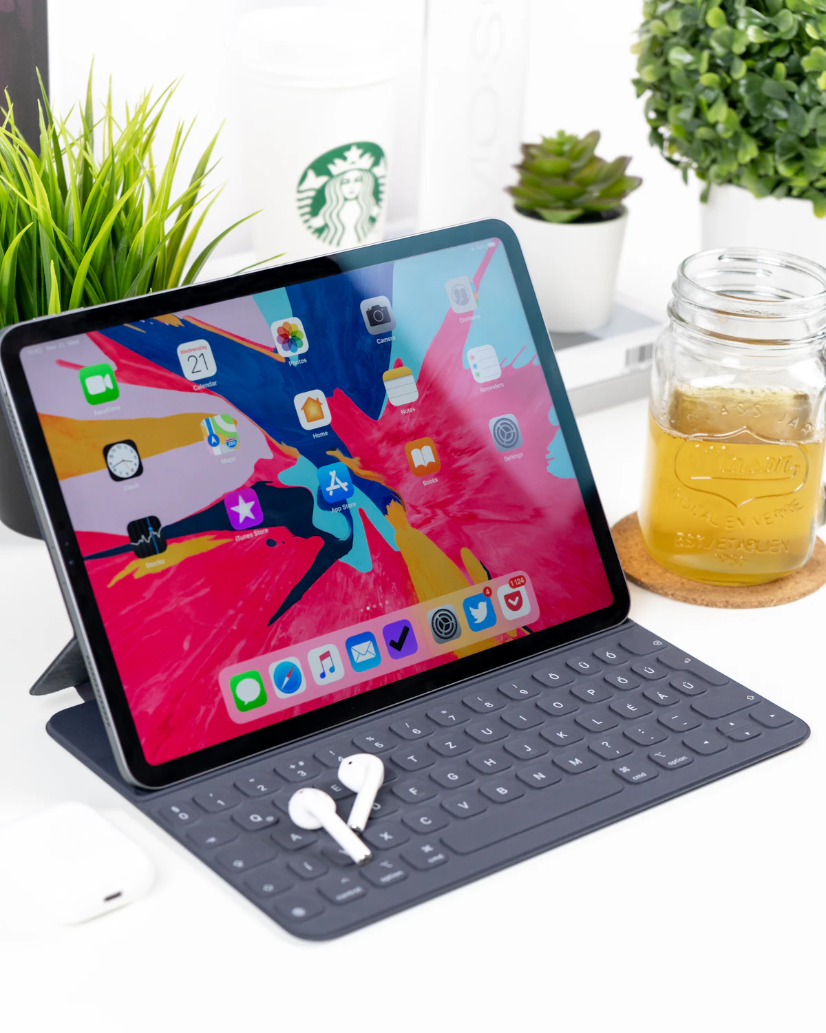 Tablet on a clean desk for a 2026 device buying guide