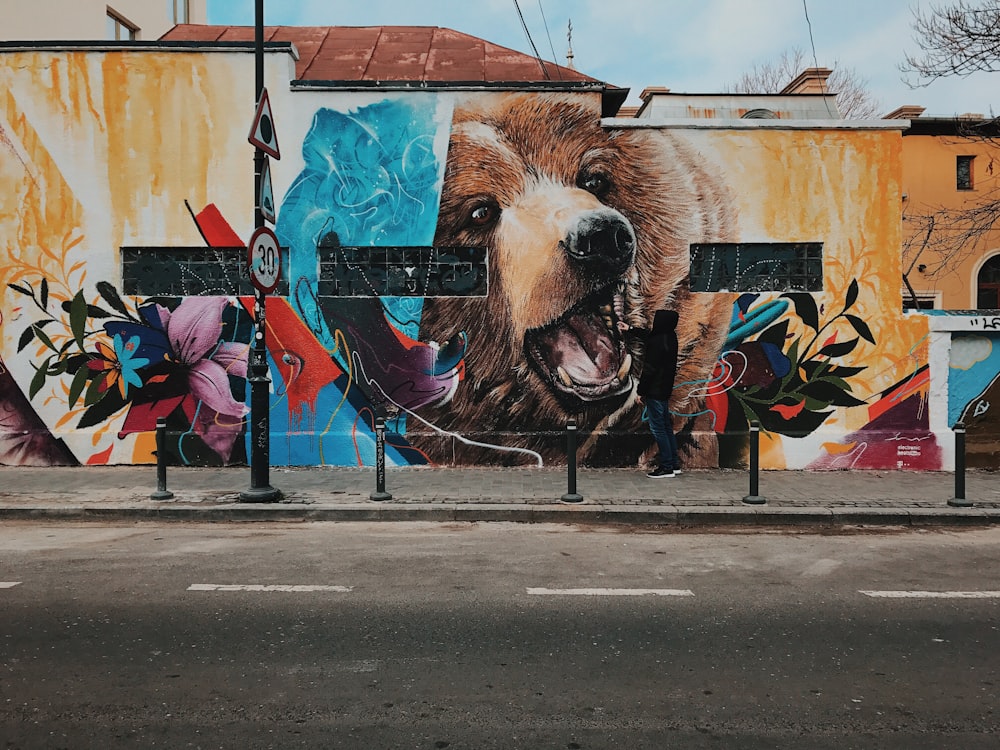 grizzly bear wall paint