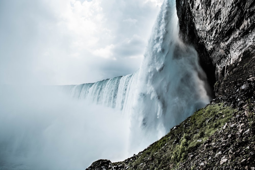 nature photography of waterfalls during daytime