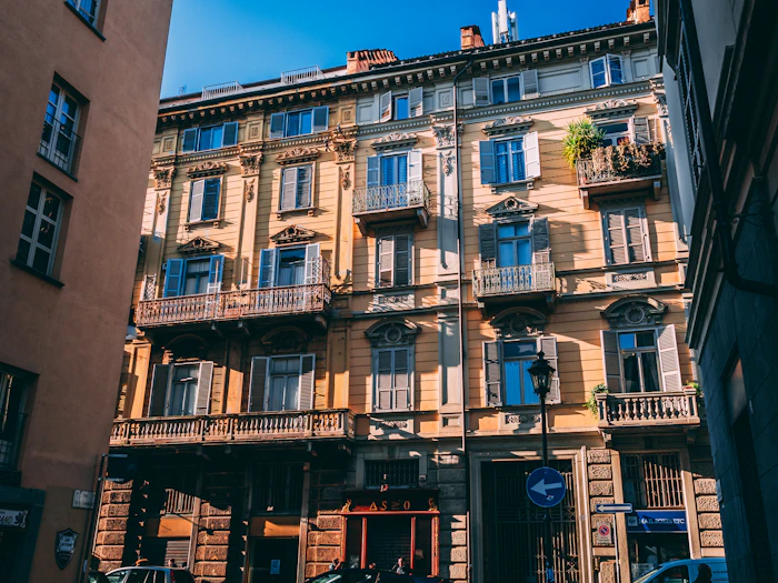 Best Budget Hostels in Versailles That Are Actually Worth Staying In