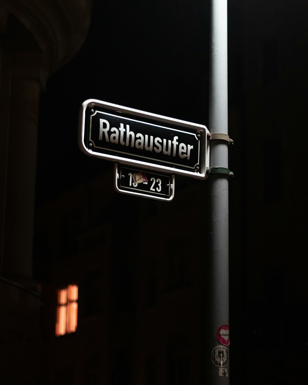 Rathausufer road sign