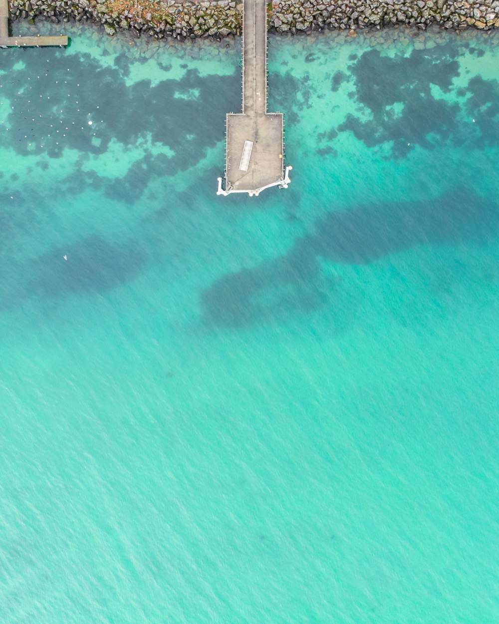 calçadão aéreo da praia