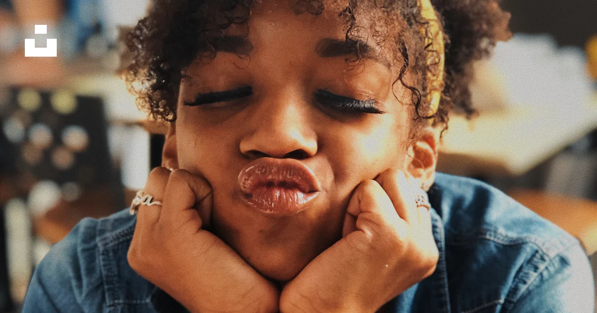 Woman pouting lips photo – Free Human Image on Unsplash